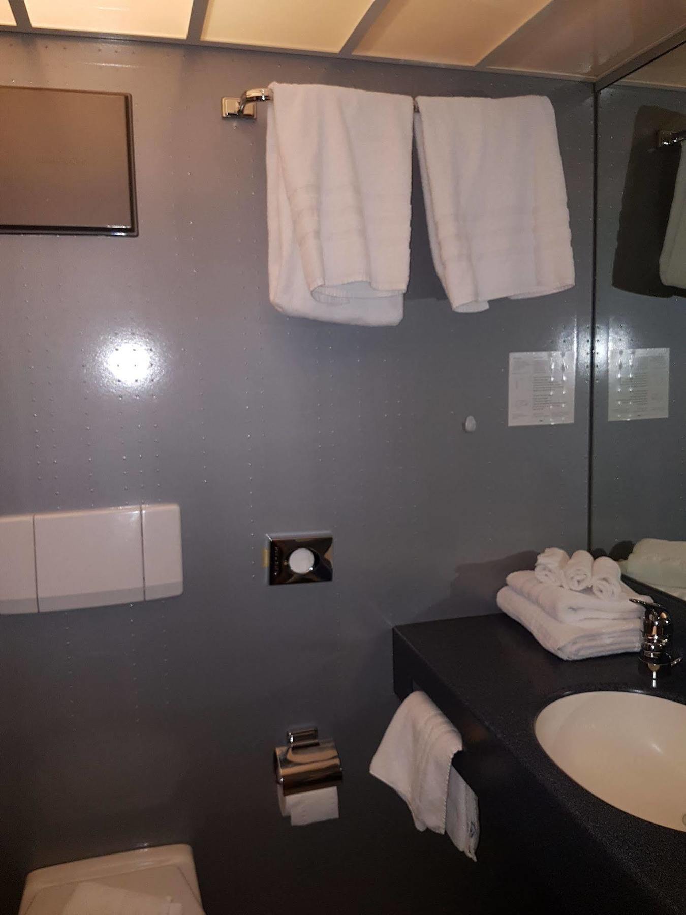 Hotel Sonnenhalde Wiesen होटल Wiesen